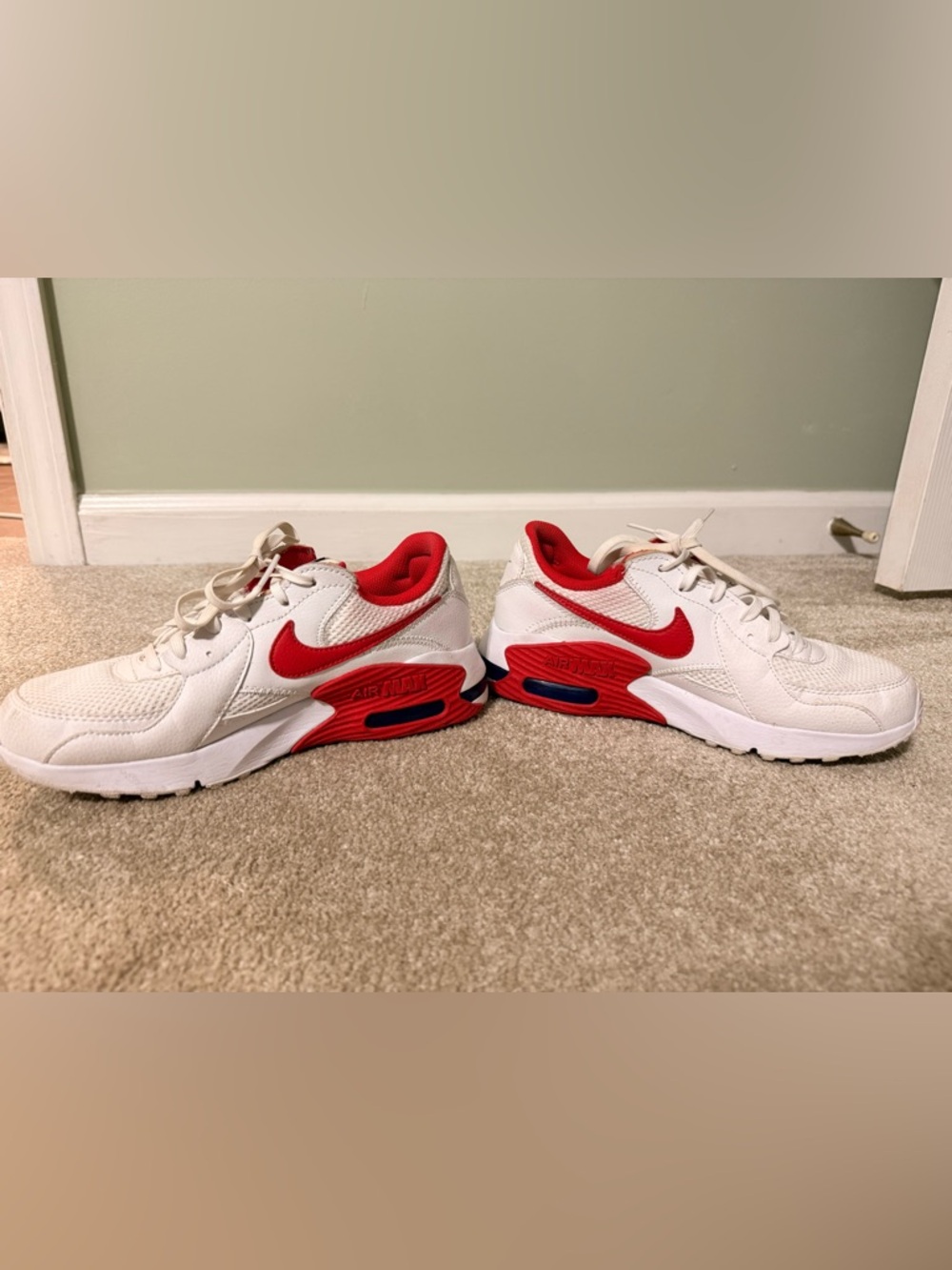 Nike Air Max with Red Swoosh - Picture 3 of 6